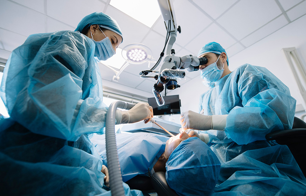 Стоматолог хирург в Ставрополе