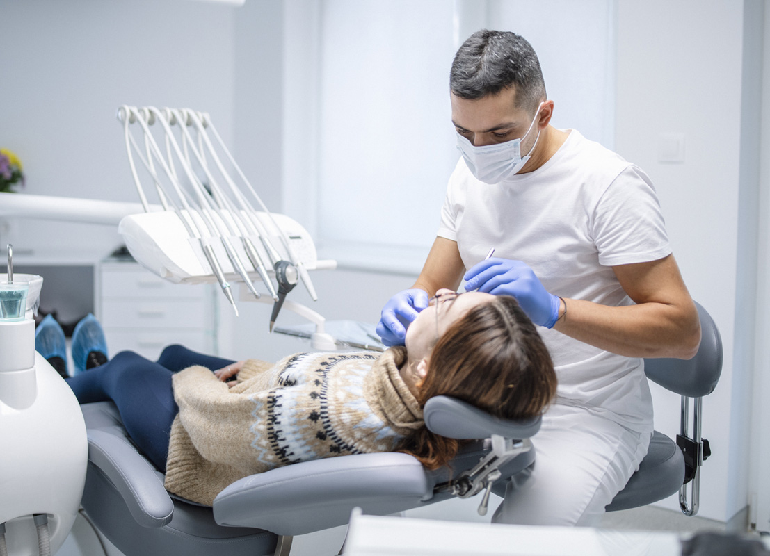 Когда идти к стоматологу