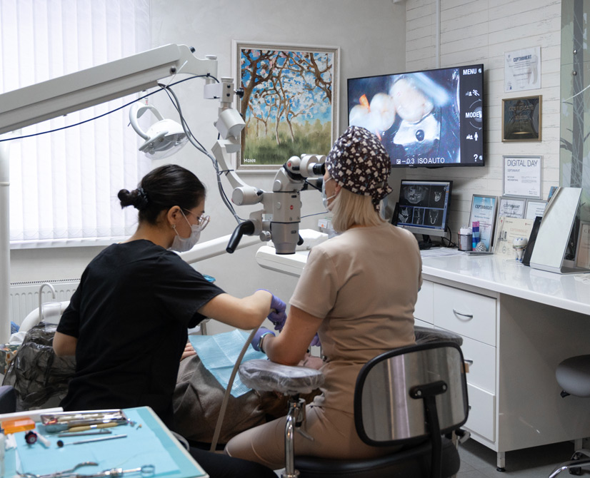 Лечение зубов в клинике Центр 7