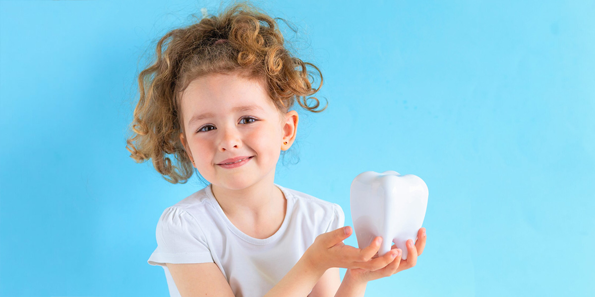 Особенности лечения молочных зубов. Стоит ли ждать и откладывать визит к детскому стоматологу?